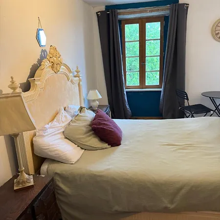 D'hote A La Ferme Bed and Breakfast 3*